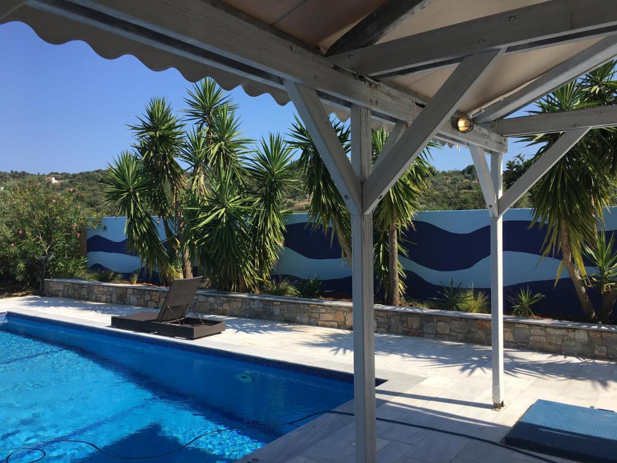 Chiqui Luxury Apartments Alónnisos Екстериор снимка